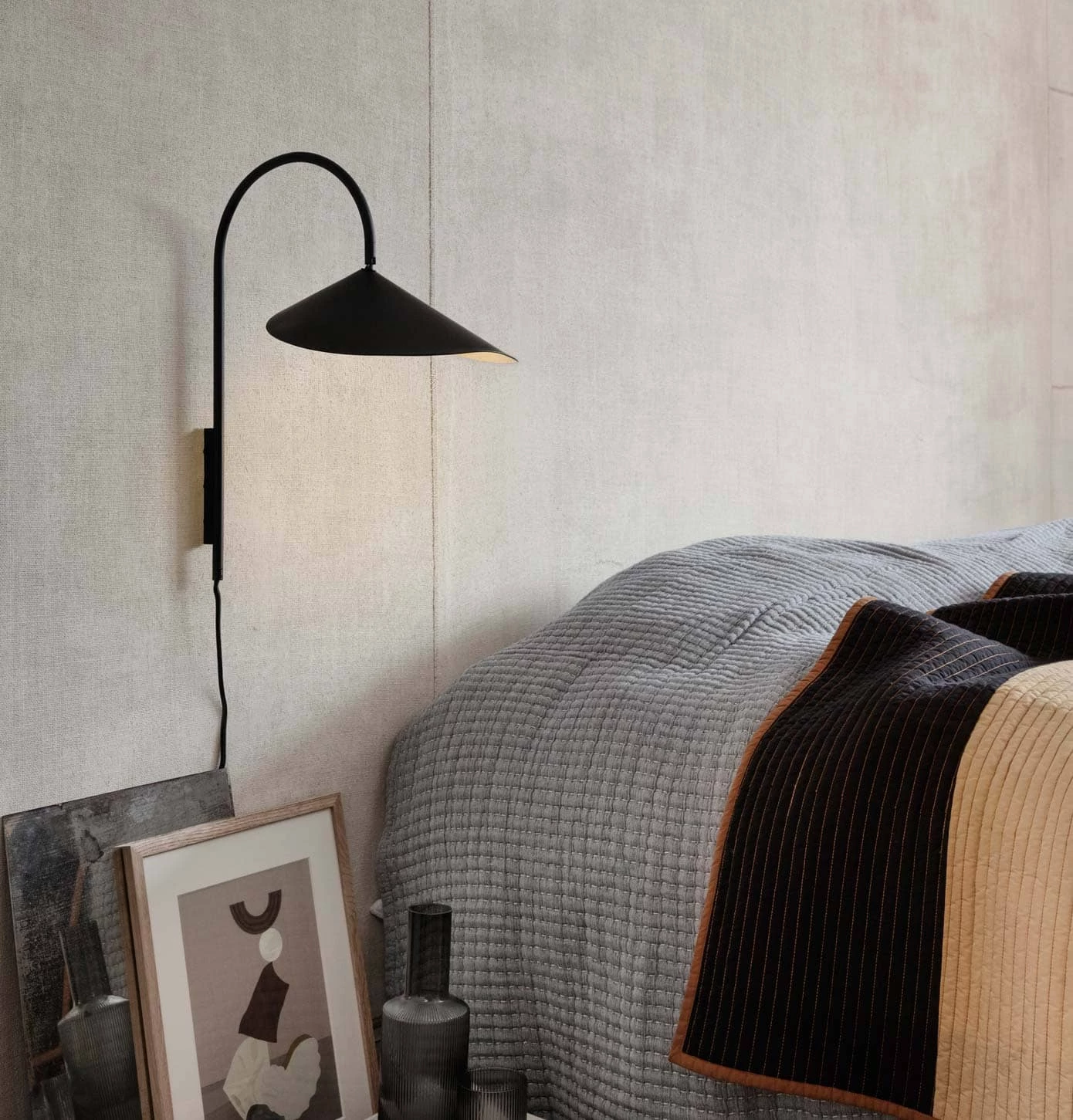 Ferm Living Arum Wall Lamp In Black - Image 2